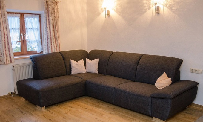 Hopfling Apartment | Ferienwohnung "Dahoam"