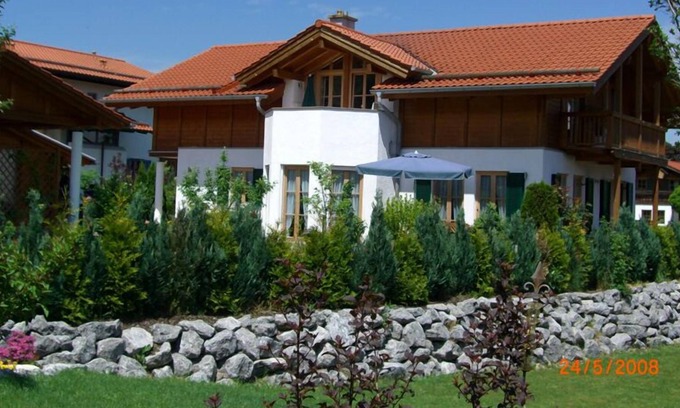 Bad Feilnbach Apartment | Ferienwohnung Haidwand 65 qm, 1 Seperates Schlafzimmer, Süd- und Ostbalkon
