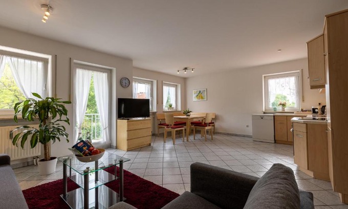 Unterneukirchen Apartment | Ferienwohnung Tüssling