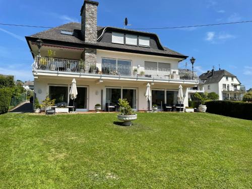 Bullay Apartment | Ferienwohnungen Lohmann