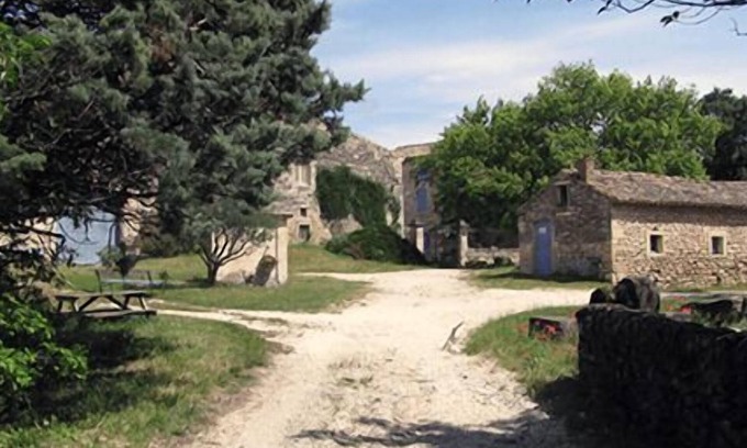 Grignan House | Ferme Le Grand Cordy