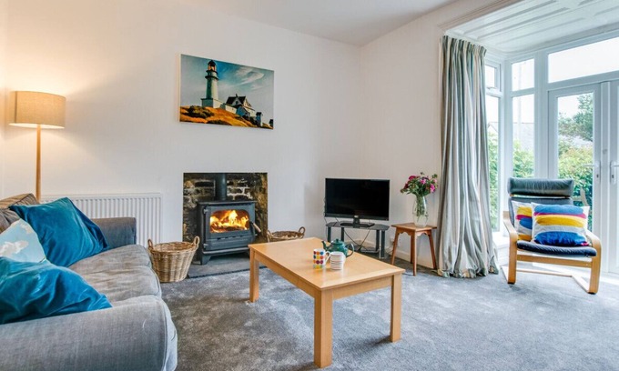 Horton House | Fern Bank - Four Bedroom House, Sleeps 8