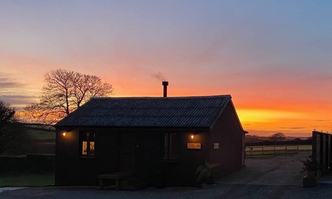 Tiers Cross Cottage | Fern Cottage - Luxurious 1 Bedroom - Blossom Farm