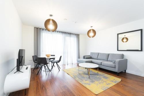 Dundrum Apartment | Fernbank
