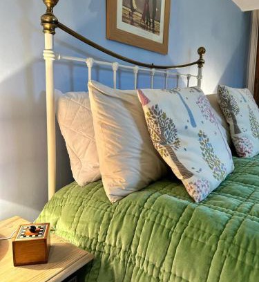 Gillingham House | Fernhill Cottage