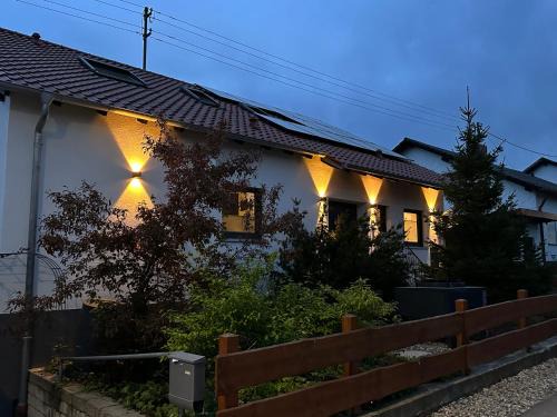 Illertissen Apartment | FeWo Riegel - Allgäu nah an A7 & Legoland