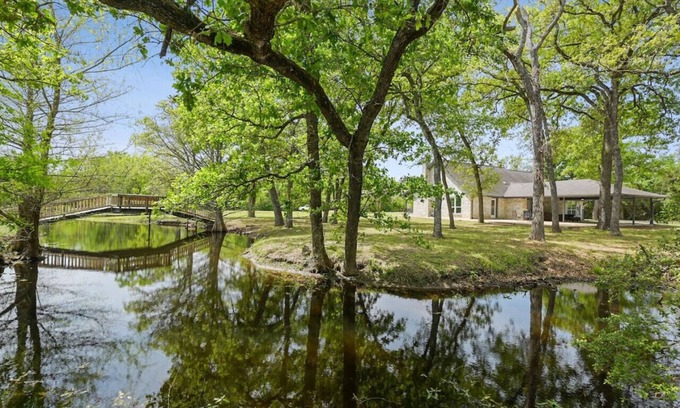 College Station House | Fightin’ Aggie Farmhouse