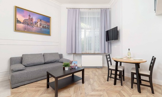 Stare Miasto Apartment | Filipa 11 Cracow Studio Close to the Market