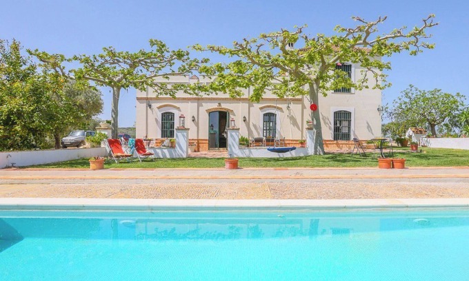 Montilla Villa | Finca El Olivo Llorón Montilla by Ruralidays