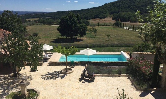 Forcalquier House | Find tranquility & inspiration