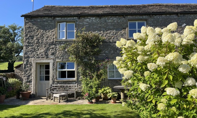 Skipton Cottage | Finest Retreats | The Nook Bank Newton