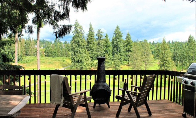 Wilburton House | Fir Trees, View, and Private Luxury. so close!