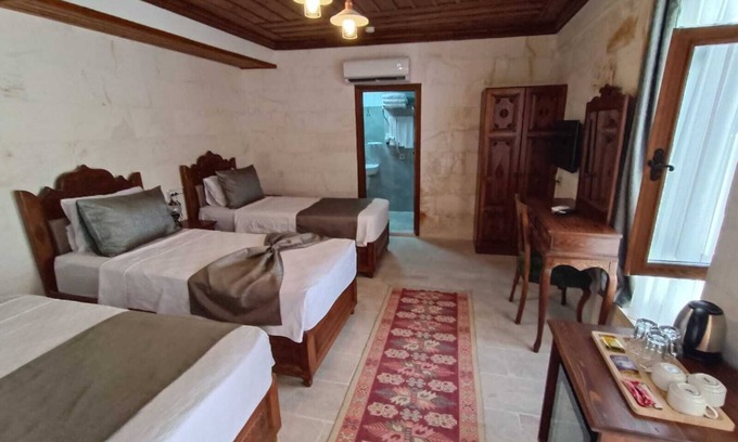 Eyyubiye Hotel | FIRFIRLI KONAK