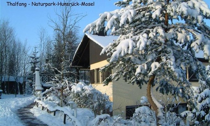 Ferienpark Himmelberg Apartment | First Class Apartment "Waldfrieden EG" (House 41) - "First Class" Holiday Homes Hildebrand