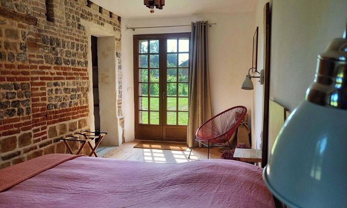 Angiens Bed & Breakfast | First floor room at "Maison Silleron" Breakfast included. 5*