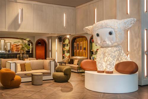 Matabiau Hotel | FirstName Toulouse, part of JdV by Hyatt