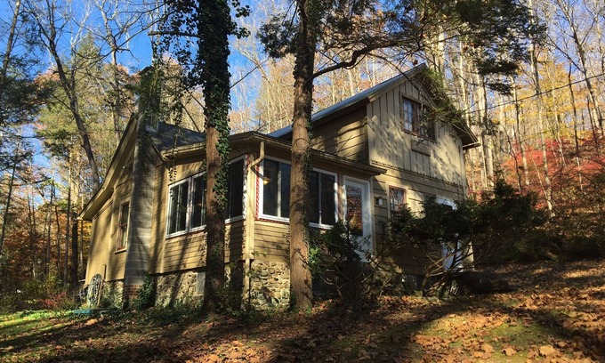 Alexandria House | Fish the "Little J"/Cozy Cottage convenient to Juniata College & Penn State