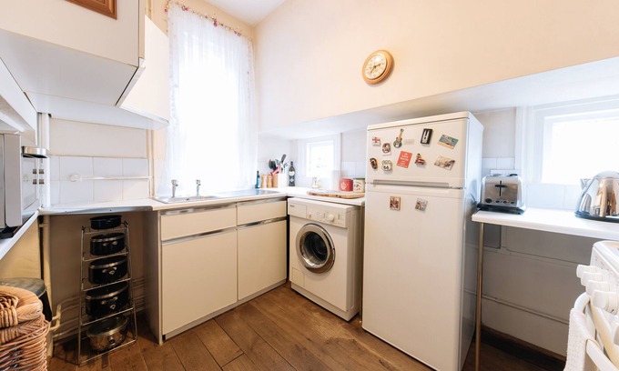 Euston Apartment | Fitzrovia/ Marylebone Large One Bedroom Flat