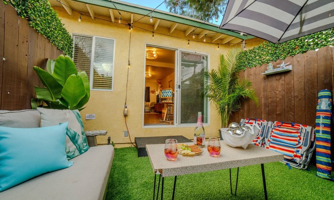 Ocean Beach House | Flash Sale–Spring Travel Deals- Walk to Beach!