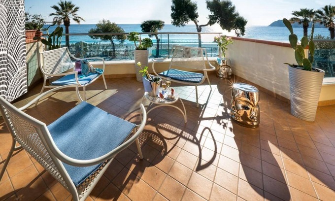 Mazzeo Apartment | Flat directly on the beach Terrace and shared pool