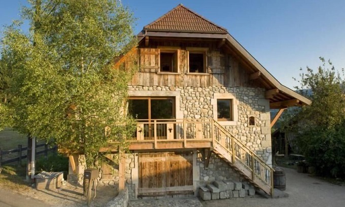 Val-de-Fier House | Flat "Gite du saladin