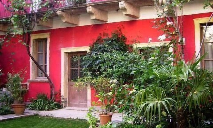 Miasino House | flat 'Glicine' with water view