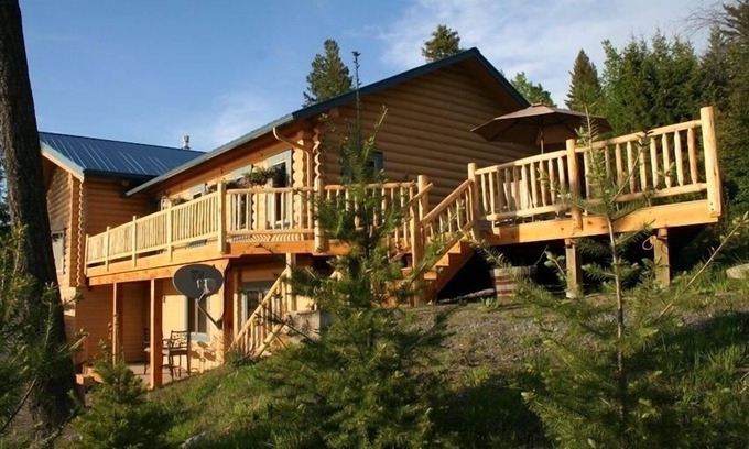 Bigfork Cabin | Flathead Lake - Bigfork log cabin with stunning views Apartment