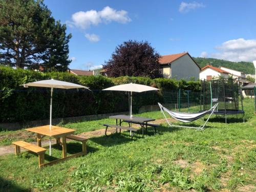 Clermont-Ferrand Apartment | Fleur de coton - 7 lits