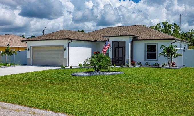 Port Charlotte House | Florida Gulf Coast Retreat