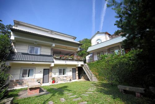 Gukeng Bed & Breakfast | Flourish B&B