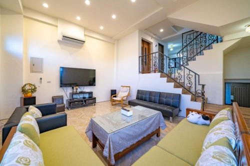 Wujie Villa | Flower Border Fawn B&B