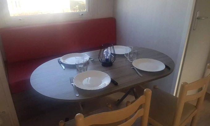 LʼAiguillon-sur-Mer House | Flower Camping Le Pré des Sables * - Mobile home Standard 27m2 2 bedrooms 6 people