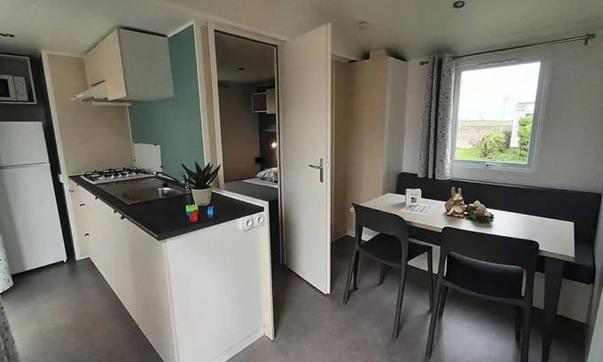LʼAiguillon-sur-Mer House | Flower Camping Le Pré des Sables * - Mobile home Comfort 26m2 2 bedrooms + TV 4 people