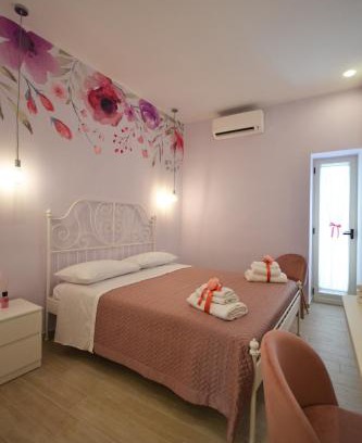 Santa Maria la Carita Bed & Breakfast | Flower house