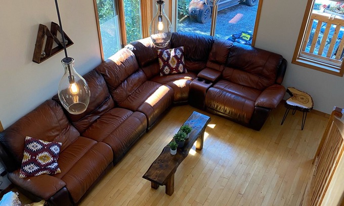 Hinton Ski Chalet | Folding Mountain Chalet - Jasper East