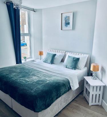 Folkestone Apartment | Folkestone Harbour Flat 2BR sleeps 4