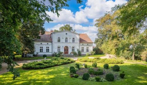 gmina Brodnica House | Folwark Grabianowo