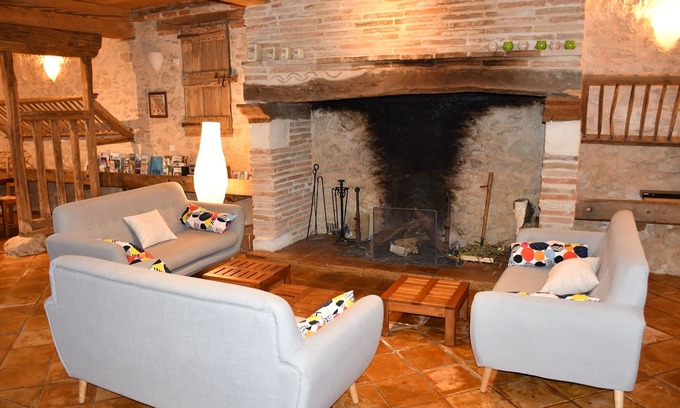 Cuq-Toulza Other | For Christmas, 10-person self-catering cottage with large fireplace, extra beds available.