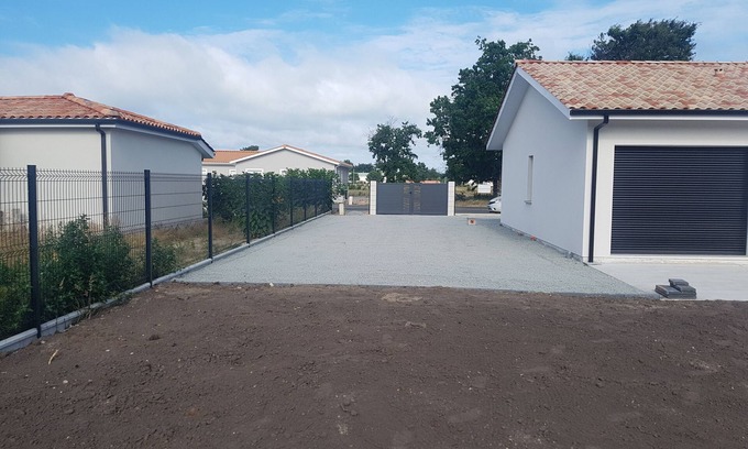 Vensac House | For rent new house