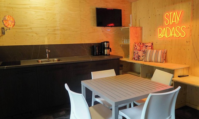 Municipality of Amstelveen RV Rental | Forest Lodge 4