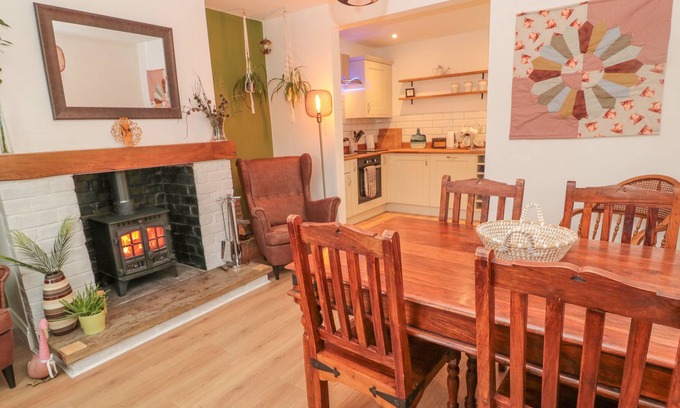 Byrness Cottage | FOREST RETREAT, 7 SOUTH GREEN, pet friendly in West Woodburn