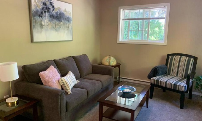 Mill Bay Apartment | Forest trails suite