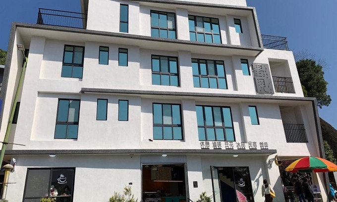 Fuxing District House | Forgather B&B