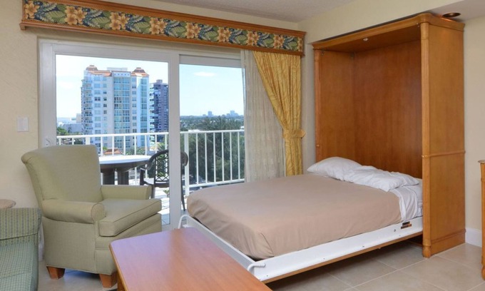Birch Park Finger Streets Condo | Fort Lauderdale Beach Resort-11th Floor Corner Unit-Ocean & Inter-Costal Views