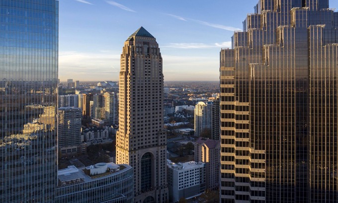 Midtown Hotel | Four Seasons Hotel Atlanta