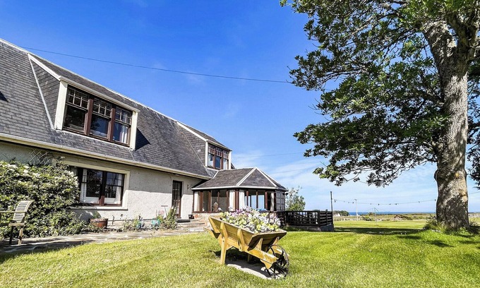 Fourpenny Cottage | Fourpenny Studio - UK34745