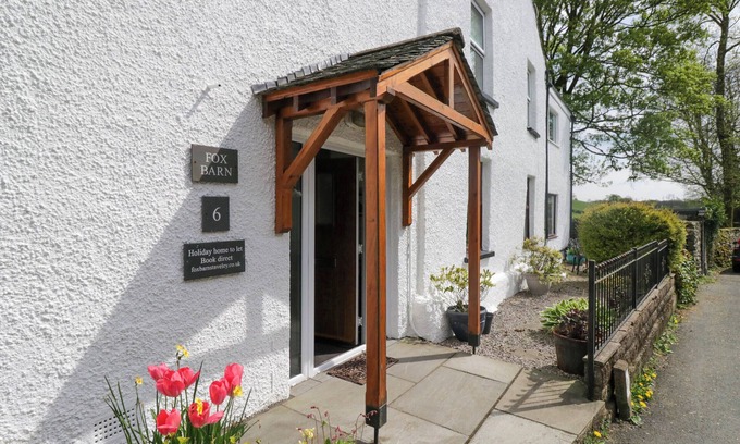 Staveley Cottage | FOX BARN, pet friendly, character holiday cottage in Staveley