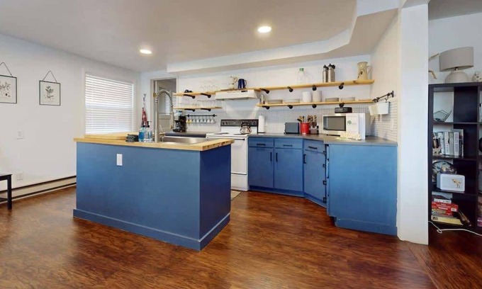 West Yellowstone House | Fox Hollow - Pet Friendly!