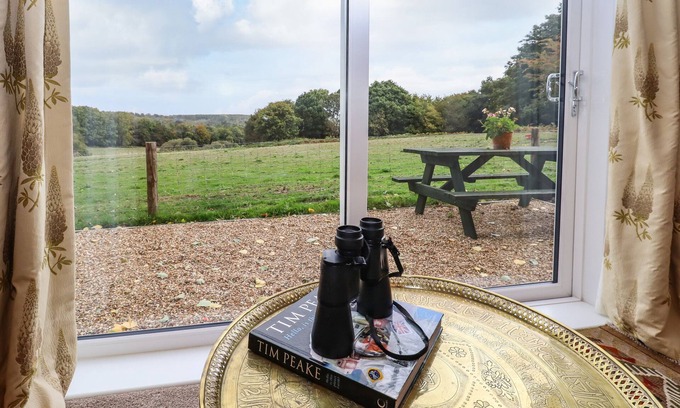 Battle Cottage | FOX MEADOW, romantic, character holiday cottage in Battle