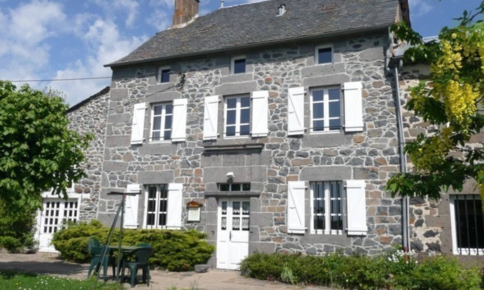 Neuveglise-sur-Truyere Cottage | Gite Neuvéglise-sur-Truyère-Sériers, 4 bedrooms, 6 persons